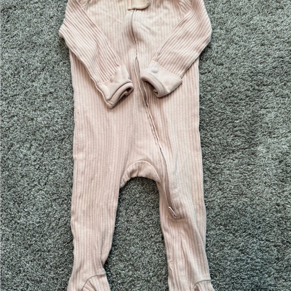 Cloud Island Blush Ribbed Kids Footie